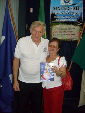 Adeilde e padre Renato