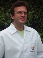 Dr Carlos Lyrio
